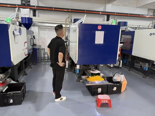 執(zhí)著追夢，睡地板也要當老板——汕小伙的創(chuàng)業(yè)傳奇