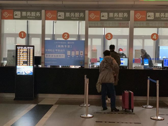 春運(yùn)開啟！江陰車站嚴(yán)格落實(shí)防疫，全力保障旅客平安出行與票務(wù)服務(wù)